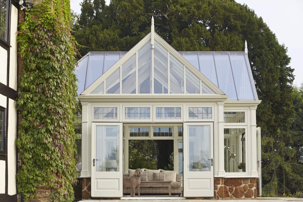 conservatory with roof finials