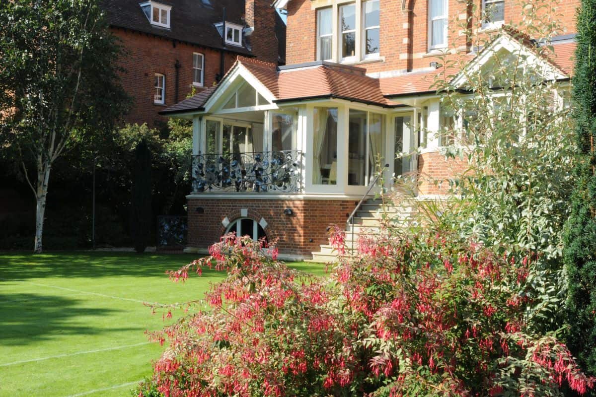 bespoke bi-fold doors