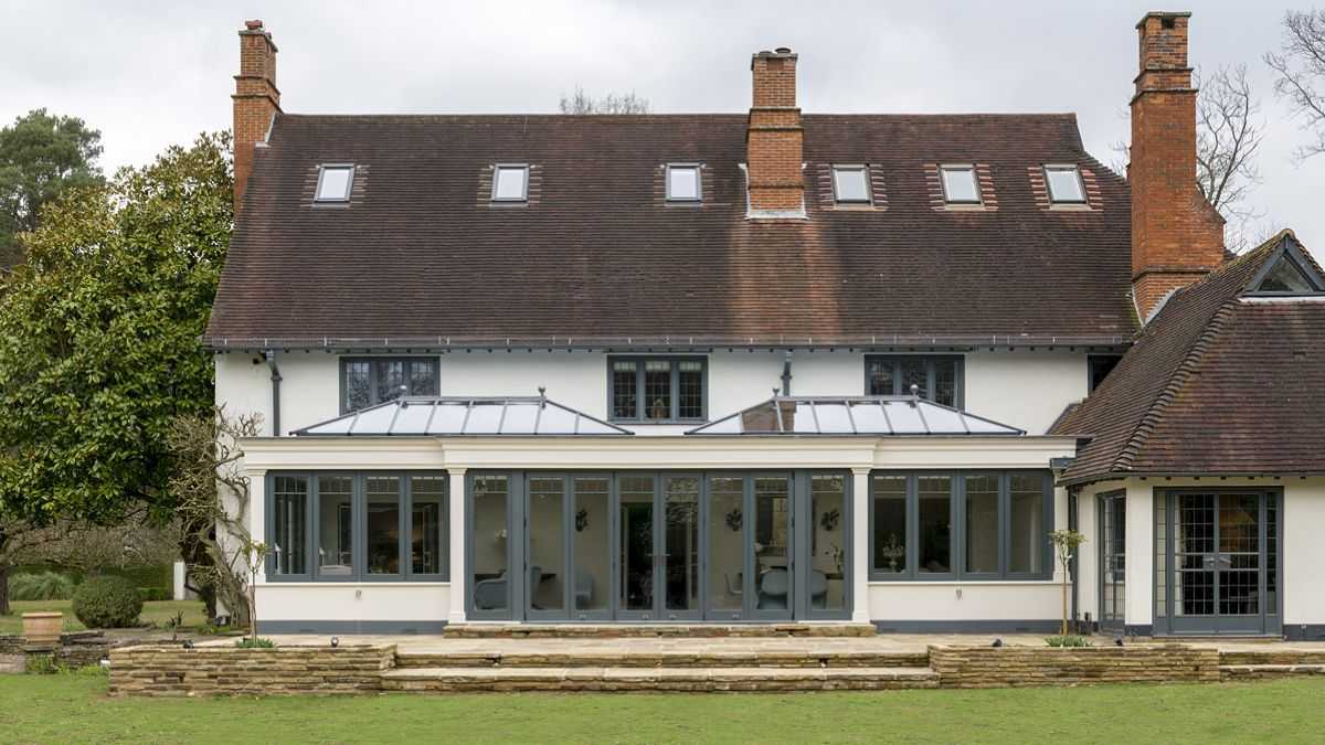 large orangery two tone paint