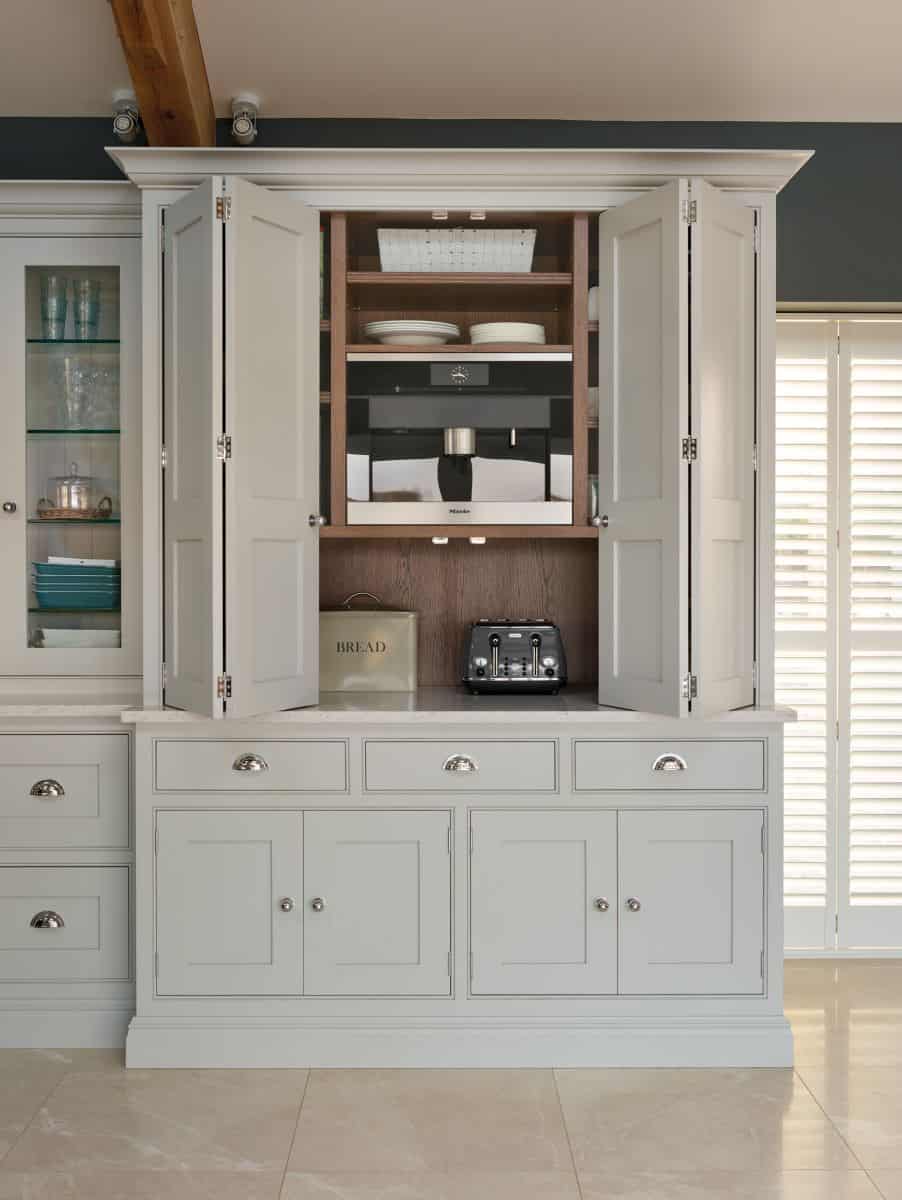 Tom Howley bespoke kitchen cabinets