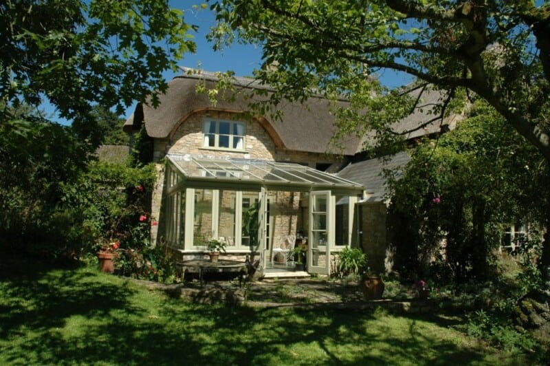 conservatory for thatch cottage