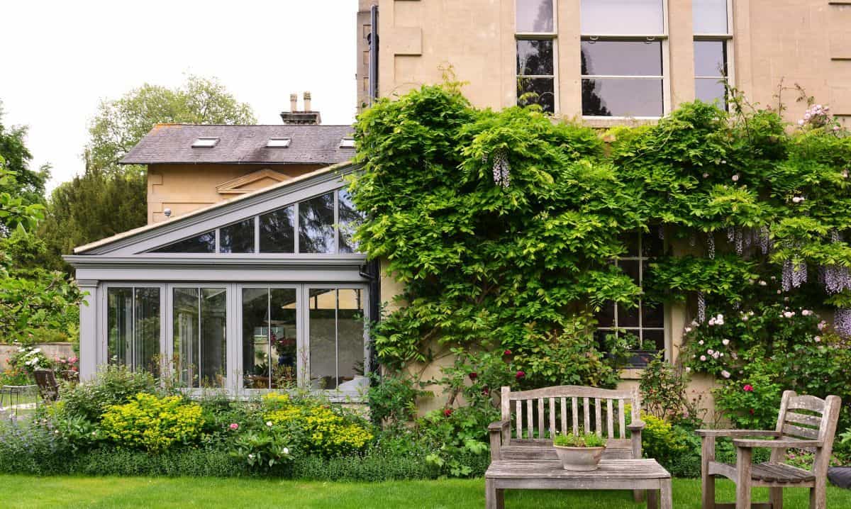 wooden garden room design