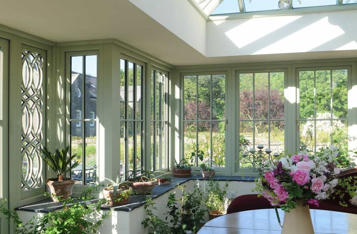 garden room interior