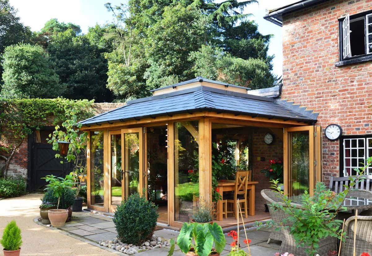 oak garden room with tiled roof