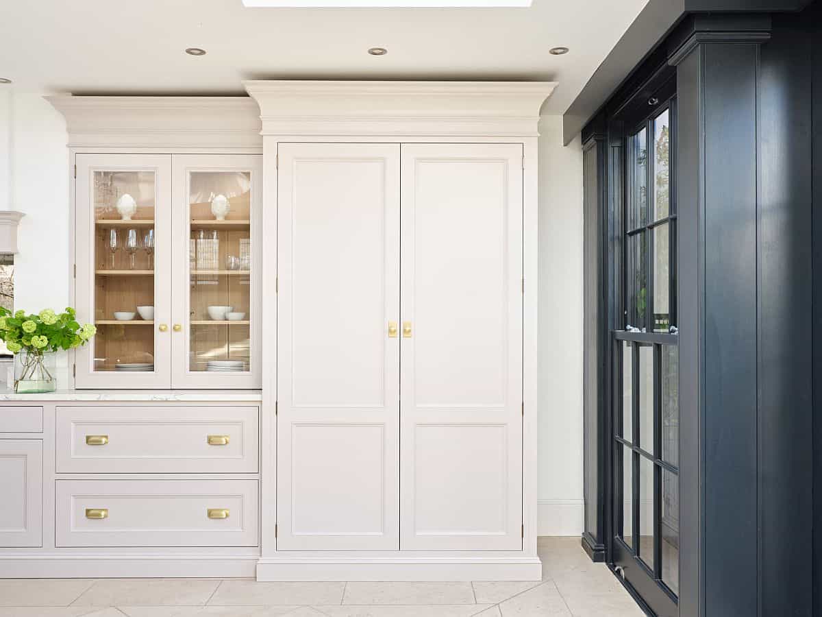 bespoke oak kitchens brompton pantry