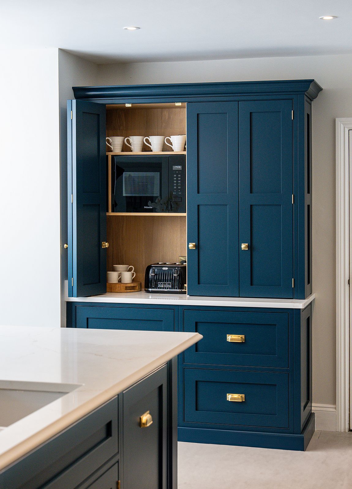 bespoke kitchen breakfast cupboard