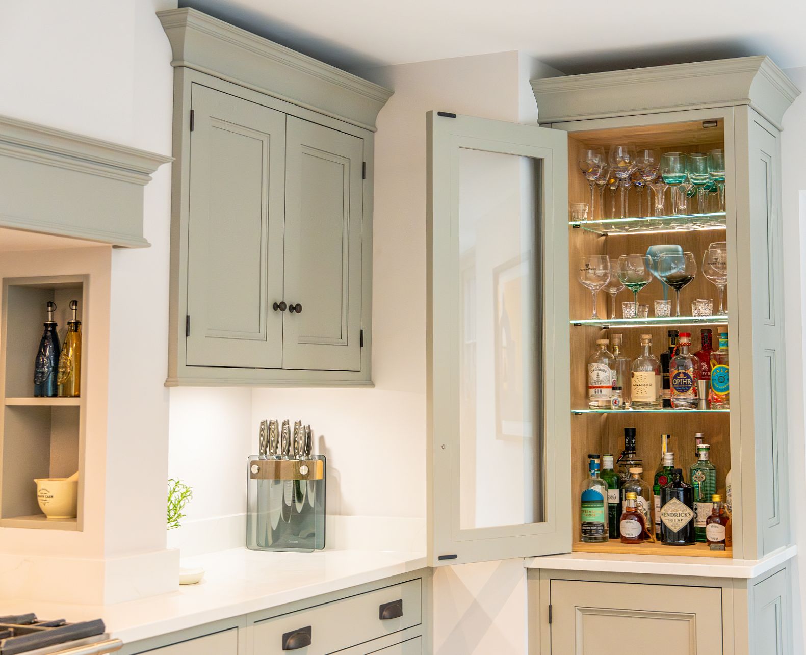 bespoke kitchen drinks cabinet